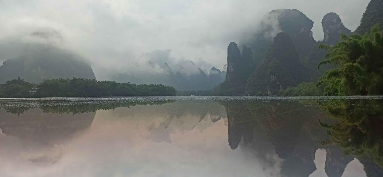 阳朔山水甲桂林